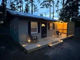 742 Parklawn Ct in Tallahassee, FL - Building Photo