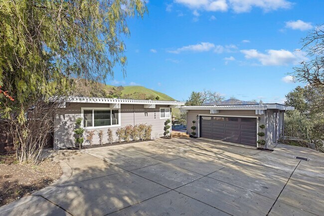 property at 1084 Brown Ave