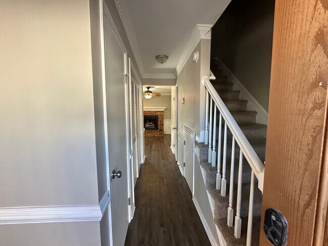 2023 Candlelight Dr in Chesapeake, VA - Building Photo - Building Photo