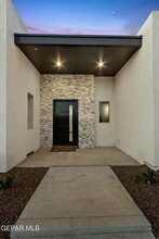 321 Rio de Jazmin Cir in El Paso, TX - Building Photo - Building Photo