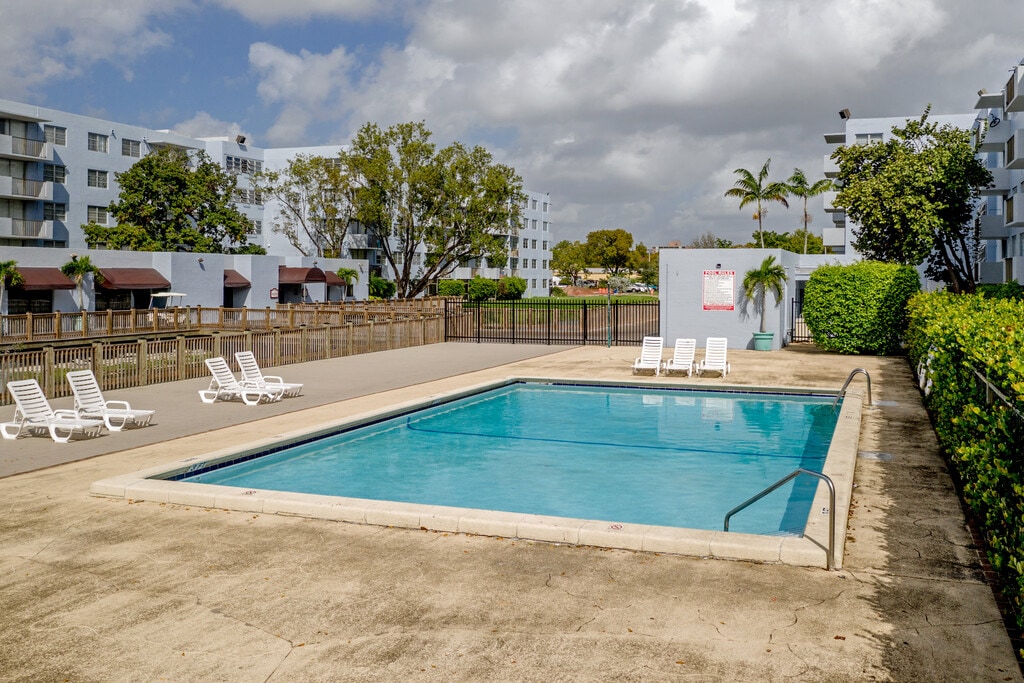 Boardwalk Apartments Sunrise Fl