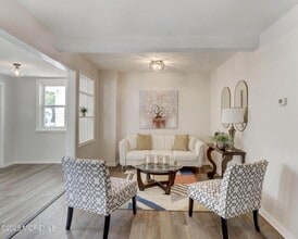 32 Morningside Ave in Keansburg, NJ - Building Photo - Building Photo