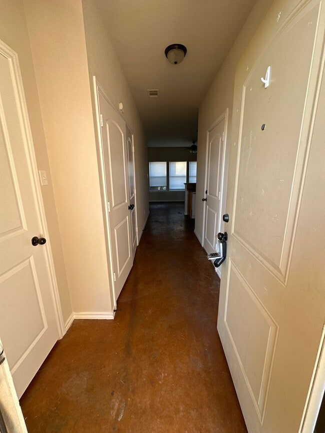 8128-8130 W Elizabeth Ln in Fort Worth, TX - Building Photo - Building Photo