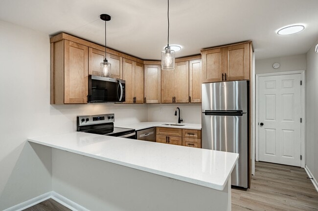 property at 413 E Washington St