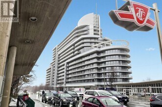 2885 Bayview Ave in Toronto, ON - Building Photo - Building Photo