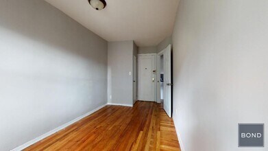 354 E 19th St in New York, NY - Building Photo - Building Photo
