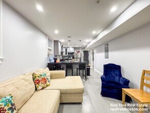 62 Hecla St, Unit B in Boston, MA - Building Photo - Building Photo