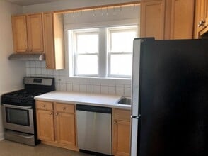 4519 Harding N Ave, Unit 1N in Chicago, IL - Building Photo - Building Photo