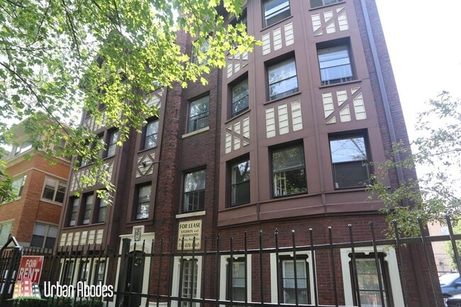 property at 5517 N Kenmore Ave