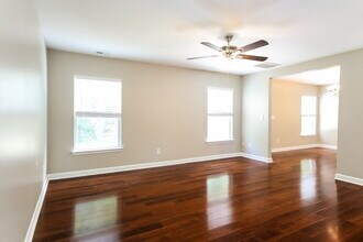 5124 Stone Park Dr in Charlotte, NC - Building Photo - Building Photo