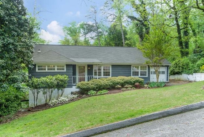 3530 Dell Trail in Chattanooga, TN - Foto de edificio - Building Photo