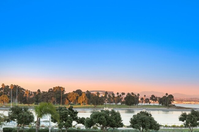 1770 Avenida Del Mundo in Coronado, CA - Building Photo - Building Photo