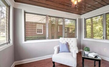 6916 New Hampshire Ave in Takoma Park, MD - Foto de edificio - Building Photo