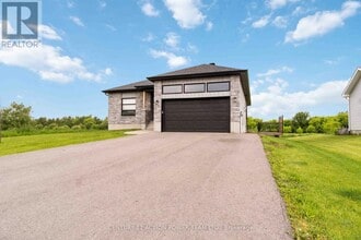 513 Voie Ferree St in Clarence-Rockland, ON - Building Photo - Building Photo