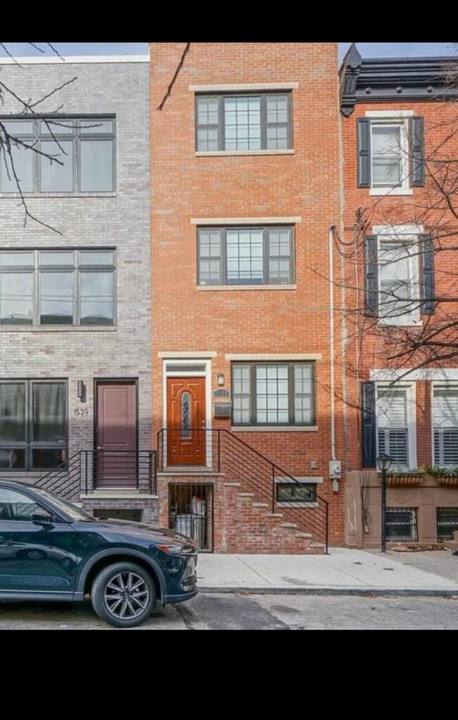 property at 1537 Dickinson Street
