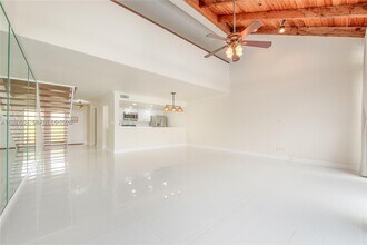 13167 SW 11th Ln Cir in Miami, FL - Building Photo - Building Photo