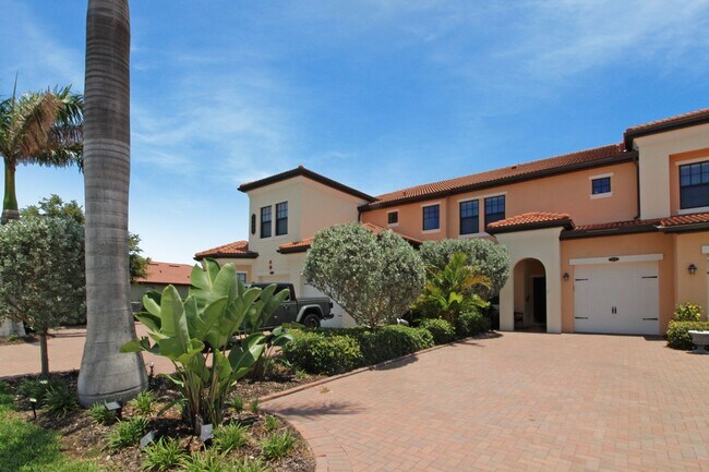 property at 10067 Crooked Crk Dr