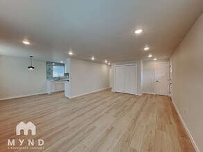 4729 Delridge Wy SW in Seattle, WA - Building Photo - Building Photo