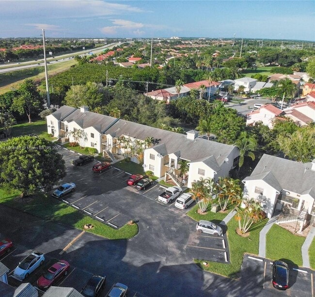 property at 805 N Franklin Ave