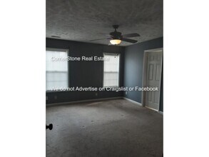 189 Independence Dr in Raeford, NC - Building Photo - Building Photo