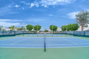 616 Violeta Dr in Palm Springs, CA - Building Photo