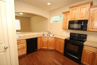 134 NW 76th St in Vancouver, WA - Foto de edificio - Building Photo