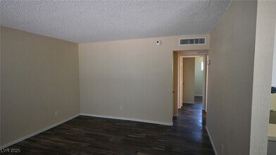 2508 N McCarran St in North Las Vegas, NV - Building Photo - Building Photo