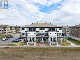 966 Chapman Mills Dr in Ottawa, ON - Building Photo