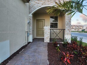 2429 SE 28th Dr in Homestead, FL - Building Photo - Building Photo