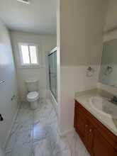 318 3rd Ln in South San Francisco, CA - Building Photo - Building Photo