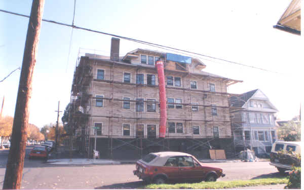 1304 SE Ash St in Portland, OR - Building Photo - Building Photo