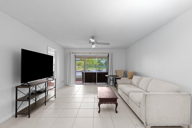 property at 315 Cape Cod Cir