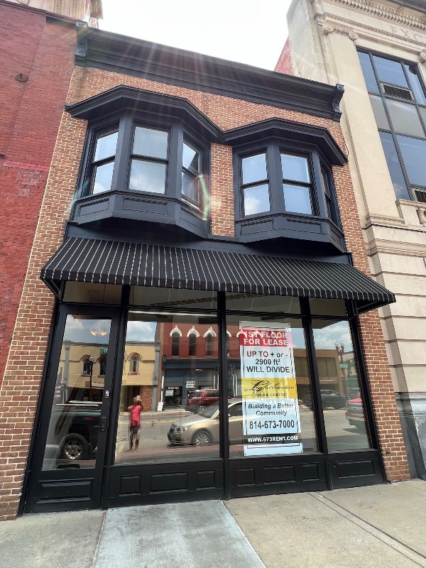 1281 Liberty St in Franklin, PA - Building Photo - Building Photo