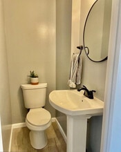 762 Erford Rd in Camp Hill, PA - Foto de edificio - Building Photo