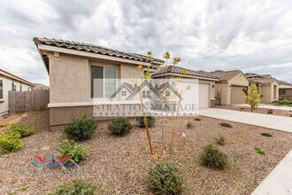 17645 W Palo Verde Dr in Litchfield Park, AZ - Building Photo - Building Photo