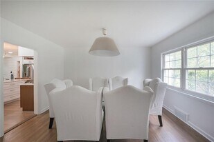 167 Garden Ln in Decatur, GA - Building Photo