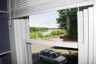 233 Water St, Unit 2 in Old Town, ME - Building Photo - Building Photo