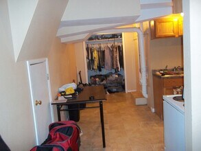358 N 15th St, Unit D in Manhattan, KS - Building Photo - Building Photo