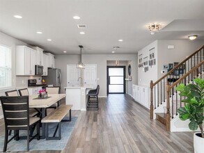 453 Arrowhead Vine St in Leander, TX - Building Photo - Building Photo