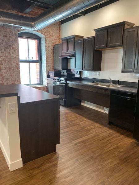 Lee Lofts in Salina, KS - Building Photo - Building Photo