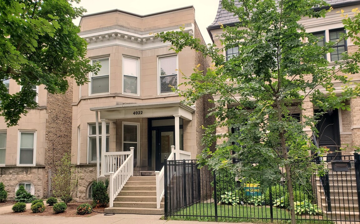 4022 N Paulina St in Chicago, IL - Building Photo