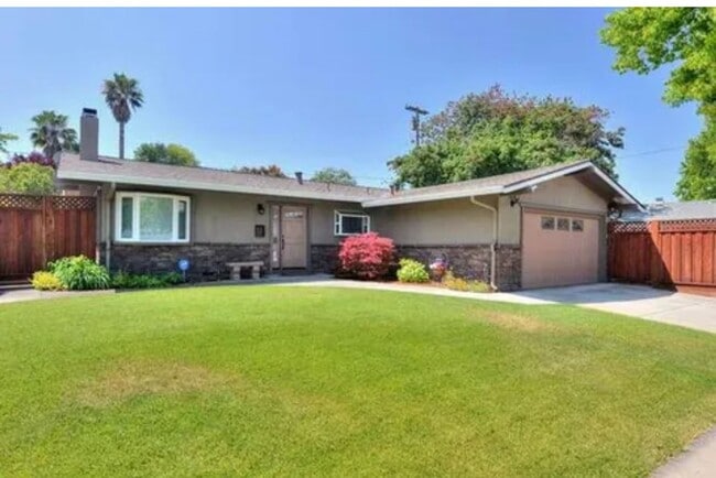 property at 1960 Geneva St