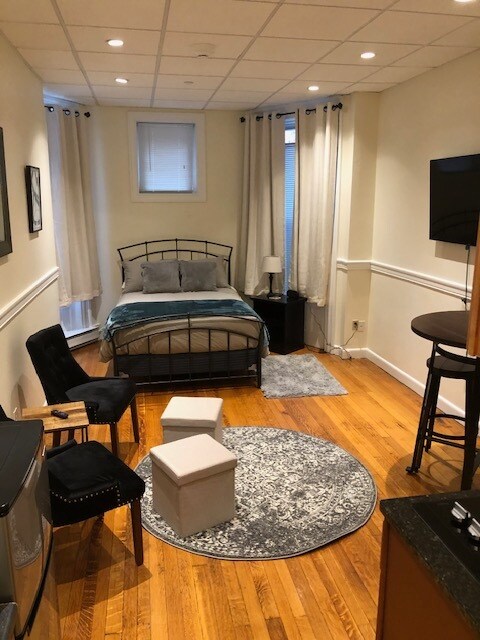 314 Newbury St, Unit 2 in Boston, MA - Building Photo