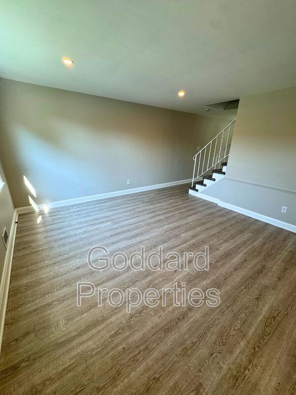 1214 Deanwood Rd in Parkville, MD - Building Photo - Building Photo