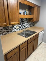 471 Bentwood Ln, Unit 471 Bentwood Lane UNIT B in Orange Park, FL - Building Photo
