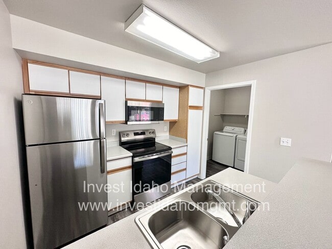 10787 W Halstead Ln in Boise, ID - Building Photo - Building Photo