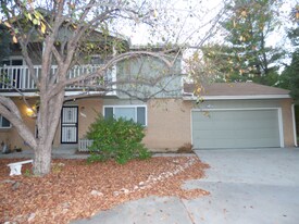 360 Upham St in Lakewood, CO - Building Photo