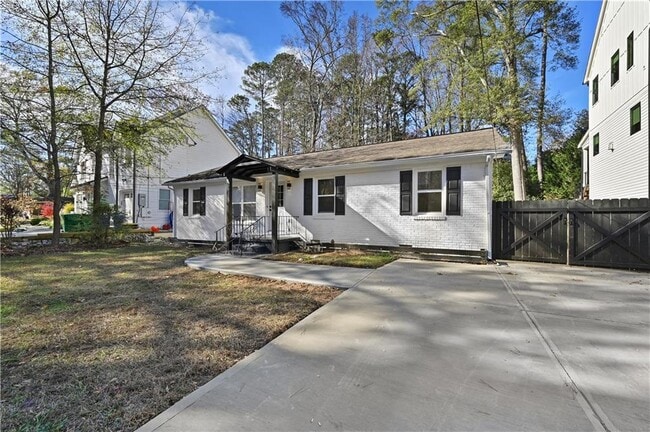 1728 Wayland Cir NE in Atlanta, GA - Building Photo - Building Photo