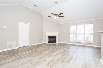 2780 Shady Well in Memphis, TN - Building Photo - Building Photo