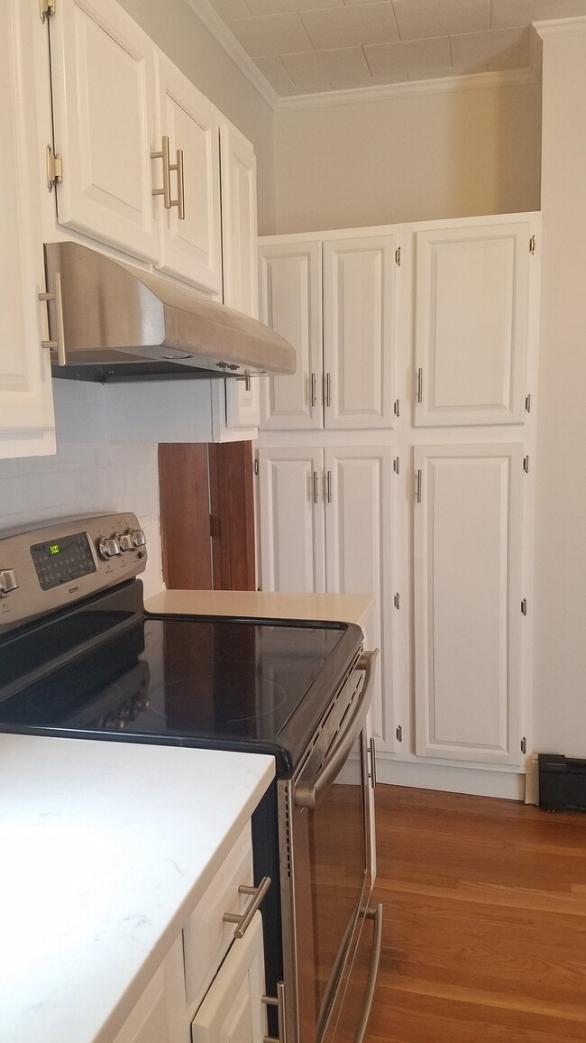 573 Cambridge Street in Allston, MA - Building Photo - Building Photo